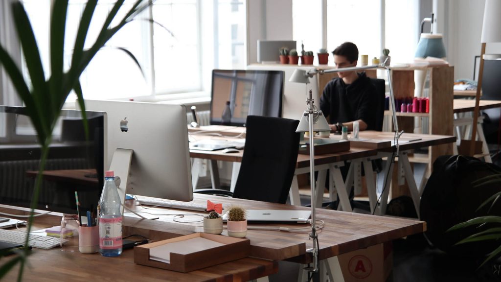 Climat social : Facebook sème le trouble entre employé et employeur